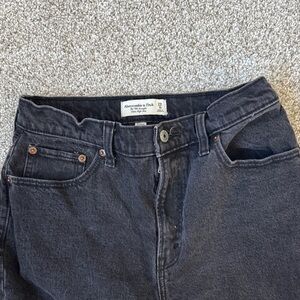Abercrombie & Fitch Women's 90s Ultra High Rise - Curve Love Jeans - 29S